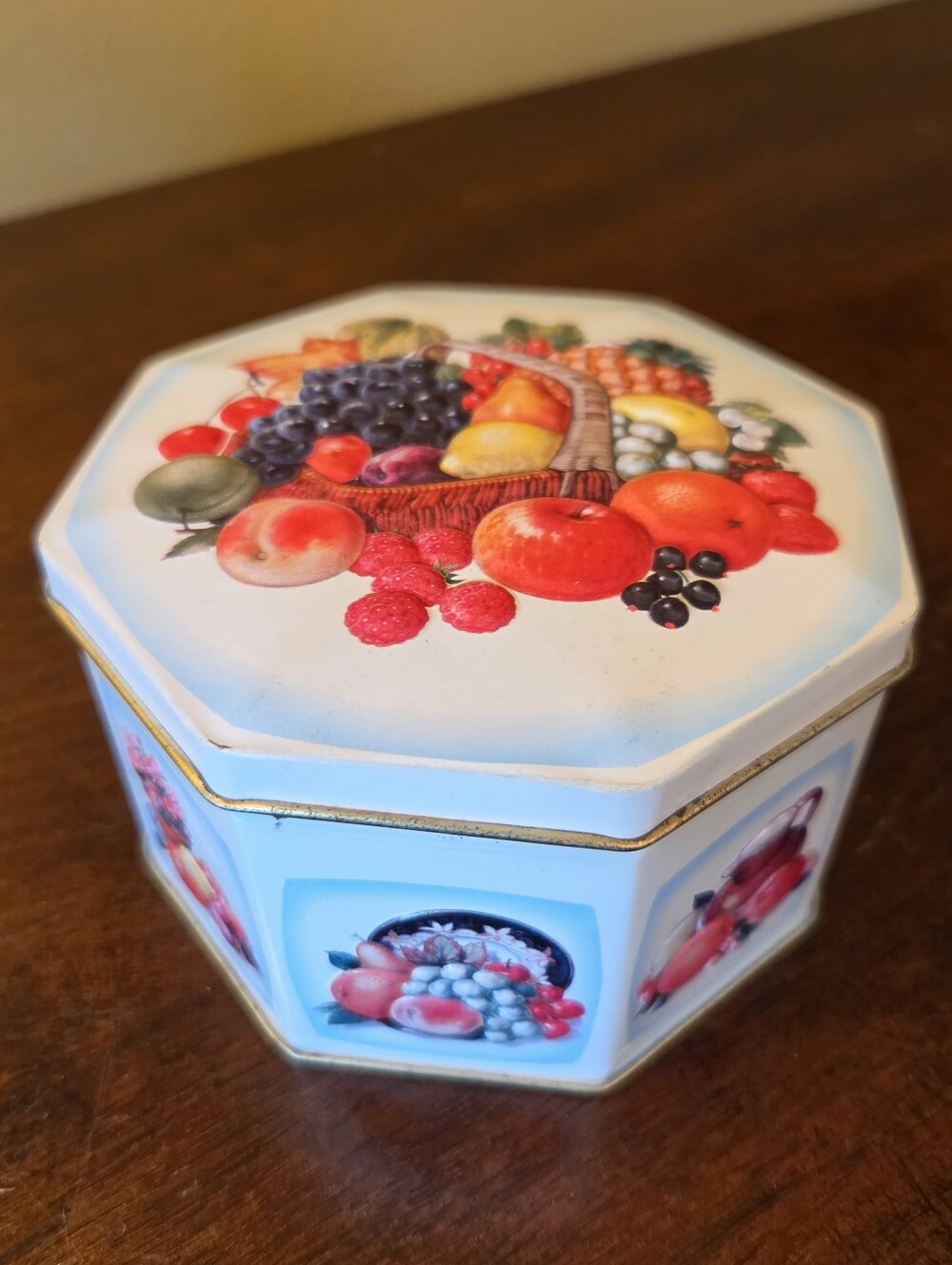 Vtg Octagonal Embossed Metal Tin Box Hinged Lid England Fruit Basket Collectible